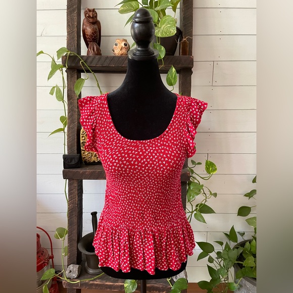 Sim & Sam: Red Cropped Top - Picture 5 of 17